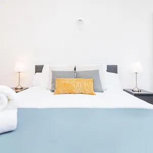 https://ollerias-historic-center-parking.hotelsinnerja.org